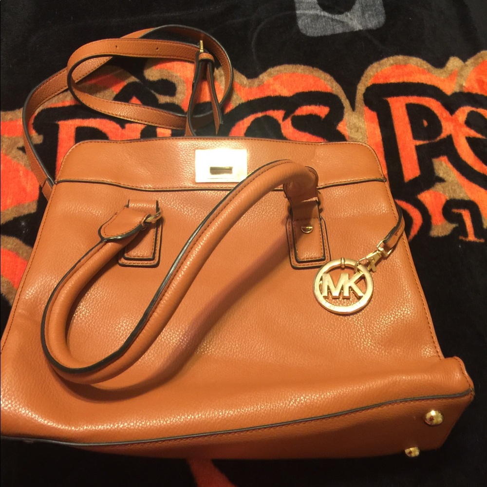 Michael kors purse